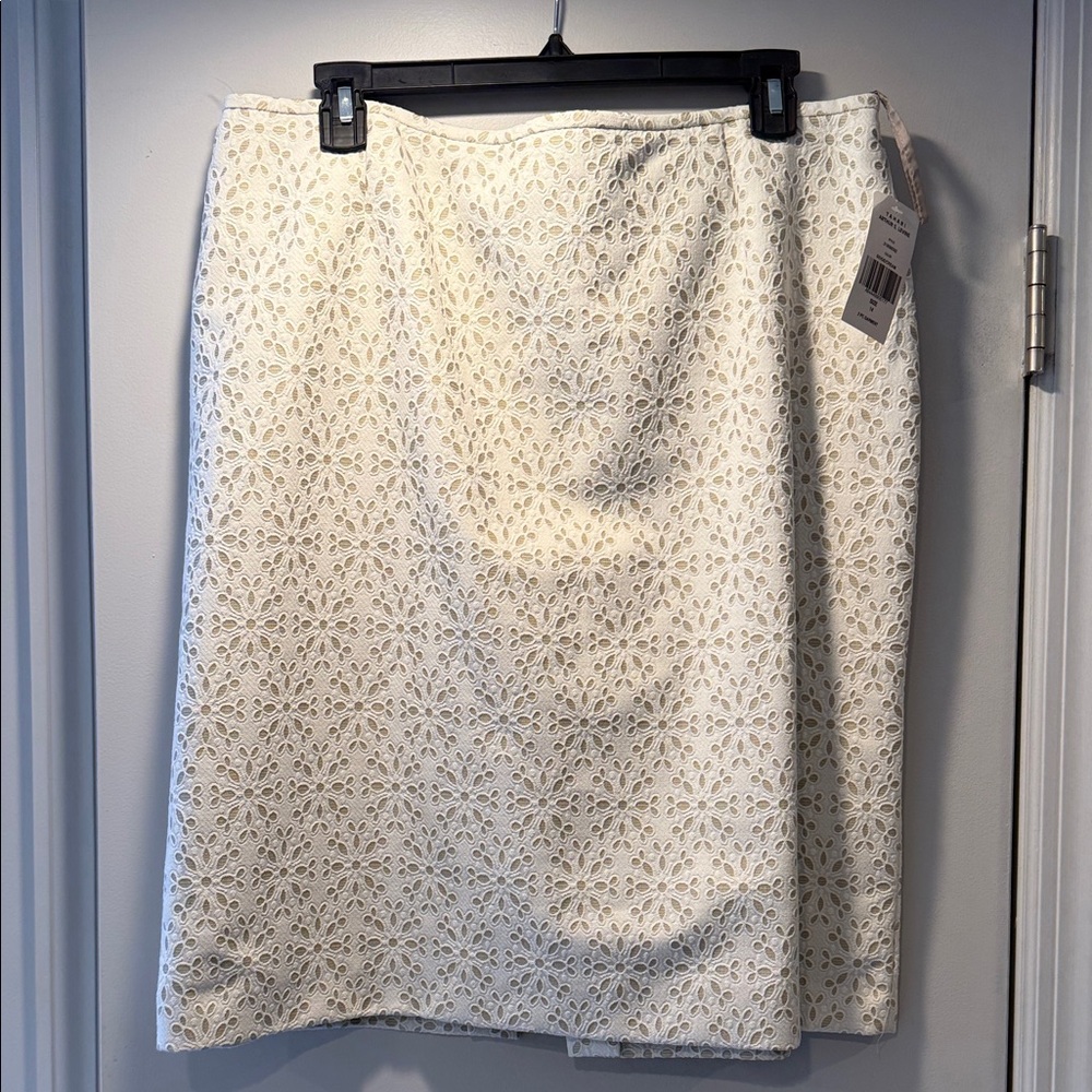 Cream Eyelet Pencil Skirt - Classic Women's Workwear